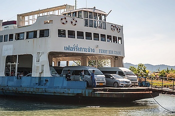 Die F�hre auf die Insel Koh Chang.