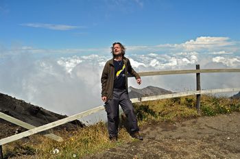 Auf dem Gipfel des Vulkans  Iraz�.