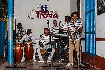 Besuch eines Konzerts in der �Casa de la Trova� in Trinidad