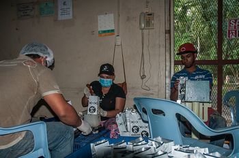 Der Kaffee wurde hier noch von Hand in die T�ten gef�llt und verpackt.