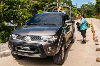 Im PickUp nach  "Semuc Champey".