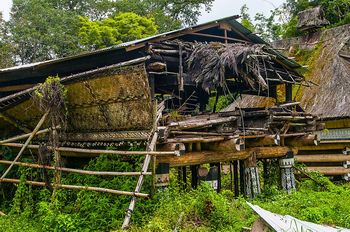Rumah Bolon Purba (King Purba Palace)