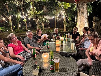 Abends auf der Terasse von Arma Museum & Resort.