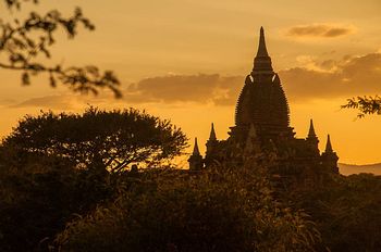 Sonnenuntergang �ber Bagan