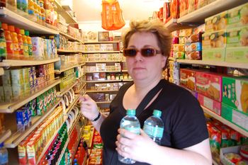 ein kleines Gesch�ft in Negombo