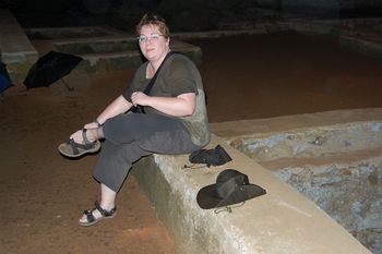 H�hlenbesichtigung in Kithulgala